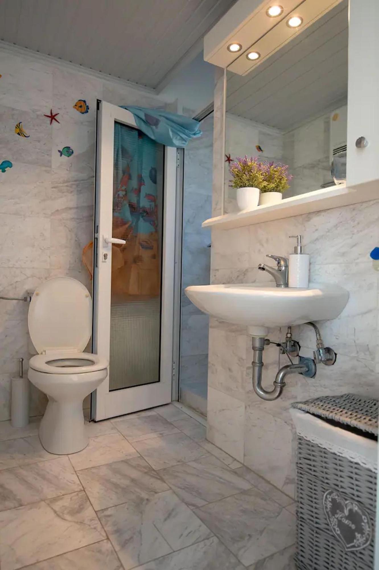 Le Petit Refuge 2 Floor Maisonette With Seaview Holiday home