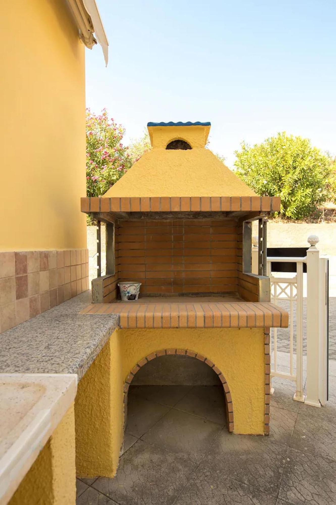 Le Petit Refuge 2 Floor Maisonette With Seaview Holiday home *